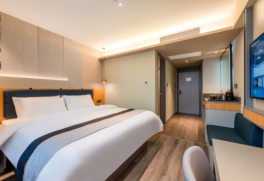 HomeinnSelected Hotel Overview