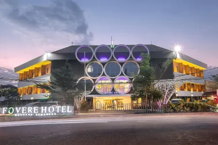 Fovere Bandara Semarang Отели рядом с Аэропорт Ачмад Уани