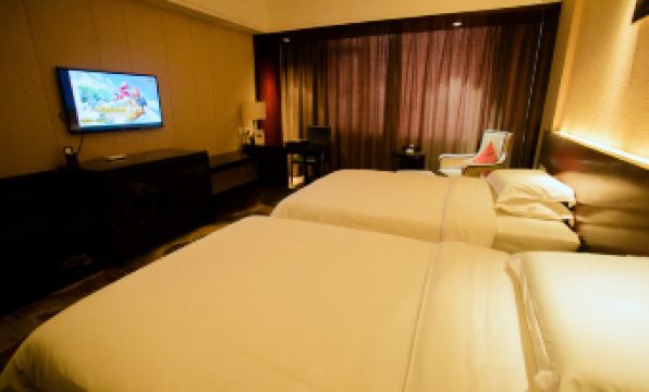 Taihu County Huating Lake Century International Hotel