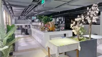 M·Zheman Intelligent Light Luxury Hotel - فطور