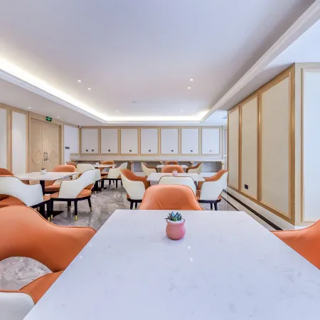 Vienna Hotel Hejiang Yangtze River Bridge