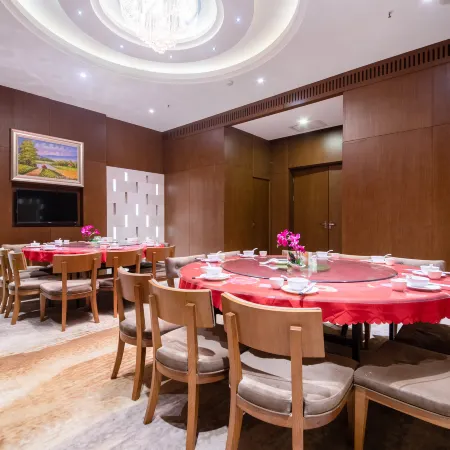 Shilinxuan Holiday Inn (Shilin Scenic Area)