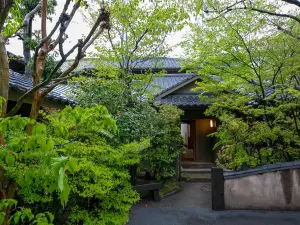 Yufuin Onsen Hinoharu Ryokan