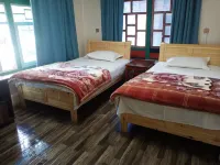 Baima Duodan Family Hostel