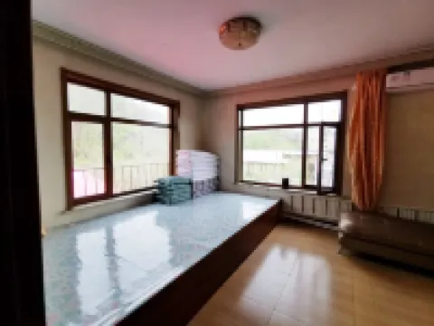 Yikang Farm House