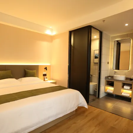 GreenTree Inn Express (Phoenix Plaza)