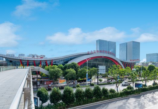 1. 테디 호텔 (이..