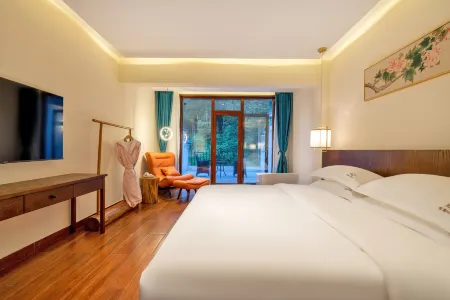 Jinwan Huiguniang Guesthouse Отели рядом с достопримечательностью «Taiji Wuse Valley»