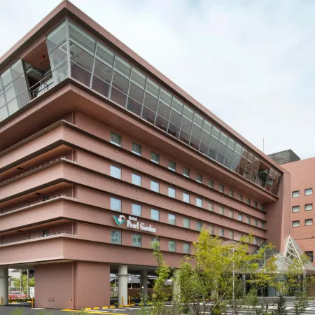Hotel Pearl Garden Отели рядом с достопримечательностью «Выставочный центр Sun Messe Kagawa»