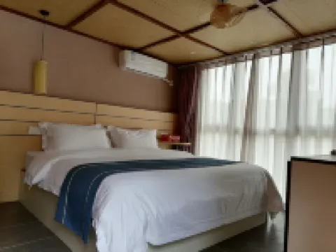 Shi Bingyunsu Heichong Homestay