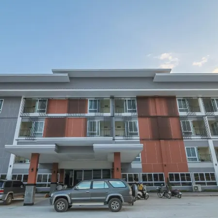 Suksomboon Hotel