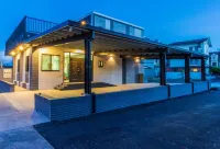 Field Time Homestay Hotels in Luodong Night Market