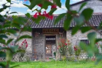 Yingde 25℃ Shizhu Homestay (Yingxi Fenglin Corridor Branch)