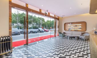 Shanghai Songjiang Sheshan LanOuShangPin Hotel