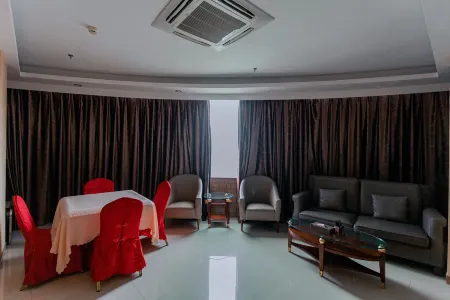 โรงแรมฮุ่ยฟู่