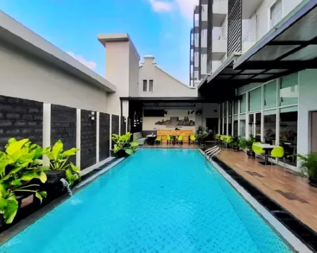 Khas Hotel Pekalongan Hotels in East Pekalongan