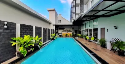  KHAS Pekalongan Hotel dekat Sentra PELAS 32, Wahid Hasyim Pekalongan