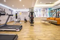 Tai Tong Hotel (Chengdu Chunyi Taisheng Road Line 4 Metro Station) - Gym