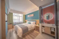 Durian Candy Boutique Hotel (Altay Russia Pedestrian Street Shop)