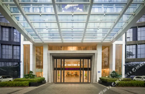 深圳龍崗珠江皇冠假日酒店