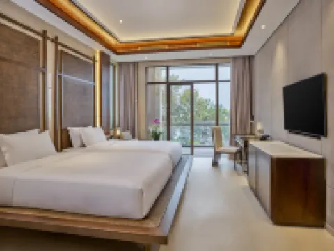Zhonghai, Narada Resort Xihai, Lushan Hotels in Wuning County