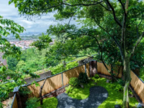 Tea Horse Garden Resort (Kunming Dianchi Xishan Scenic Area) Hotels near Haigeng Dam