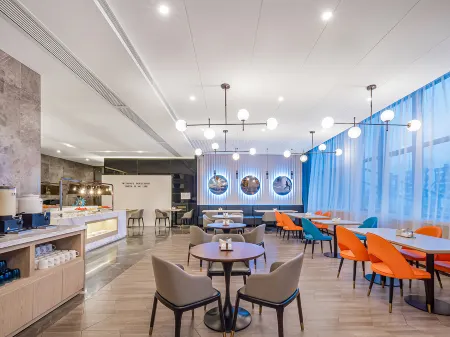 Kyriad Hotel (Fuyang Funan International Automobile City)