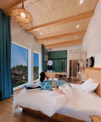 Menghui Furong Designer Hotel (Furongzhen Waterfall Branch)