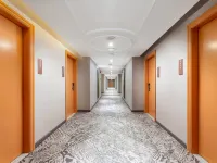 Vienna Hotel （Dongguan Changping South Station Baihua Times Square Hotel） Hotels near Changping