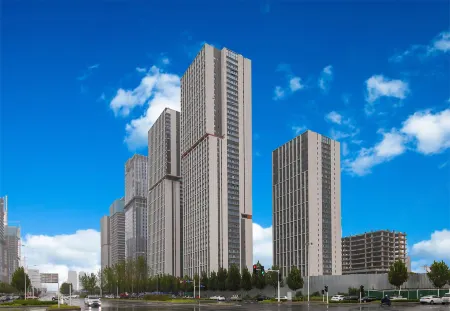 Manlu CC Hotel (Zhengzhou East Railway Station China Resources Times Square Branch)