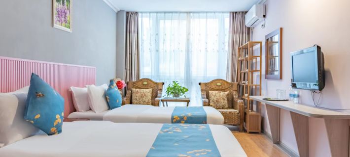 Kuangjing Hotel Hotele w: Ya’an