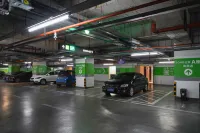 UFUN Hotel (Liuzhou The Mixc Yaobu Ancient Town) - Parking