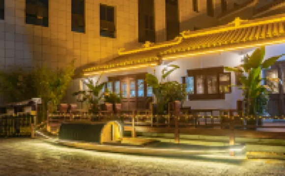 Zhongnanmen Inn Hotels in 