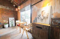 Mi Li · Art Space Homestay