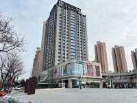 Peach Cinema Apartment