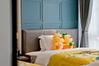 Zhuhai Lishang Hotel (Lvren Road Beach Swimming Pool) - parking