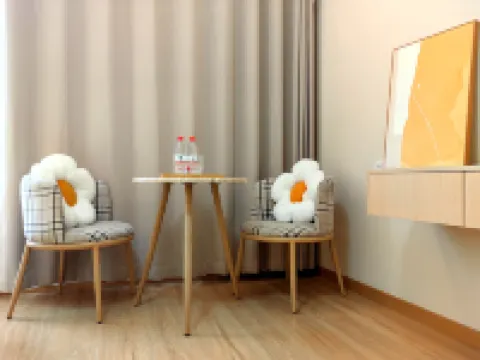 夢築曉居（峨眉山高鐵站報國寺店）