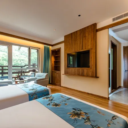 Floral Lux Hotel·Yu Homestay (Dalian Hongqigu Branch)