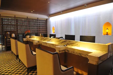 Howard Johnson Hotel Dust Settlement