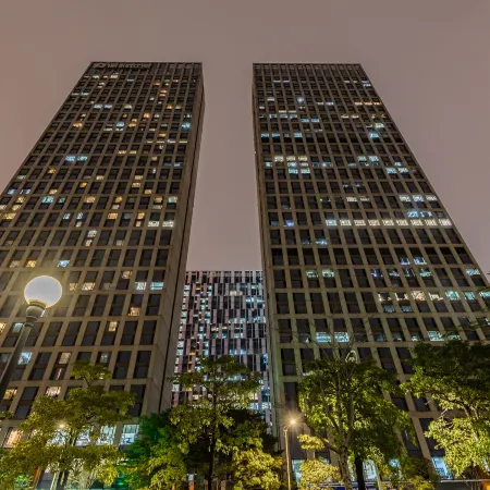 Xingyi International Apartment (Guangzhou Poly World Trade Pazhou Exhibition Center) Отели рядом с достопримечательностью «Весенняя кантонская ярмарка»