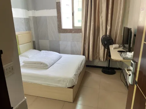 Shenzhen Yuhuang Express Hotel - Pensions