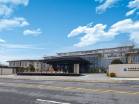 Grand Skylight Hotel, Dingsheng, Fengcheng Hotels in Fengcheng
