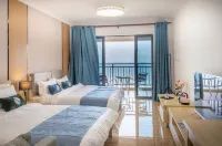 Atour Seaview Holiday Apartment (Wuchuan Dinglongwan Dessass Water World Branch)