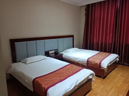 Anshun Wanjun Business Hotel Отели рядом с достопримечательностью «Guizhou Electron Technology Vocational College»