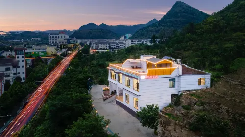 Mountain Retreat B&B (Huangguoshu Waterfall Scenic Area Branch)