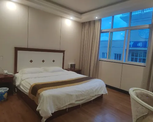 โรงแรมซือไห่ โรงแรมในเจินเฟิง