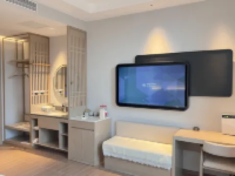 小蜜蜂酒店（延吉朝鮮族民俗園恐龍王國店）