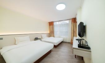 Pingxi Hotel (Pingxi Old Brand Food Night Market Fujianyuan Subway Station)