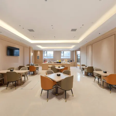 Vienna Hotel (Shangqiu Zhecheng Hexie Street)