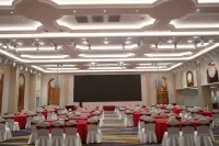 RICHEN  GRAND  HOTEL Hotels in Changfeng